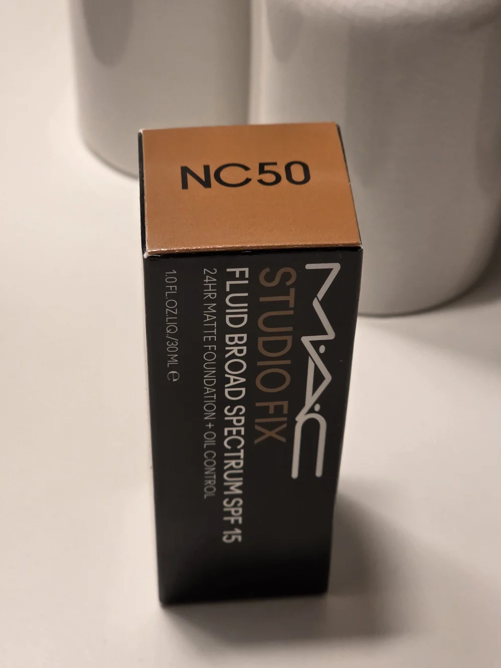 MAC Cosmetics Studio Fix Fluid Broad Spectrum SPF 15 Black Packaging